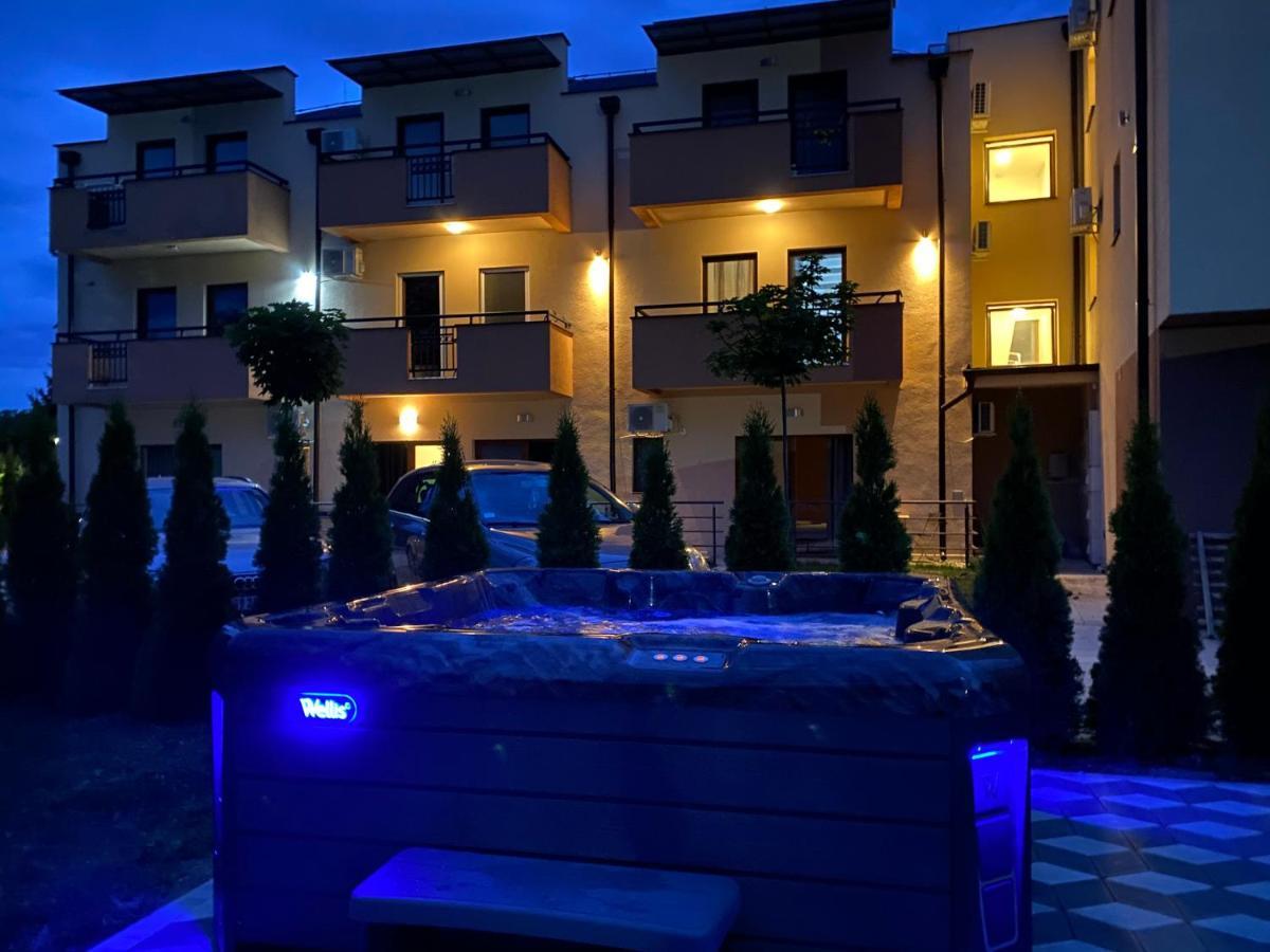 Apartmani Borova 2 Veliko Gradiste Luaran gambar