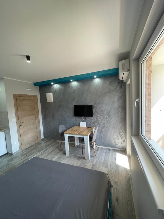 Apartmani Borova 2 Veliko Gradiste Luaran gambar