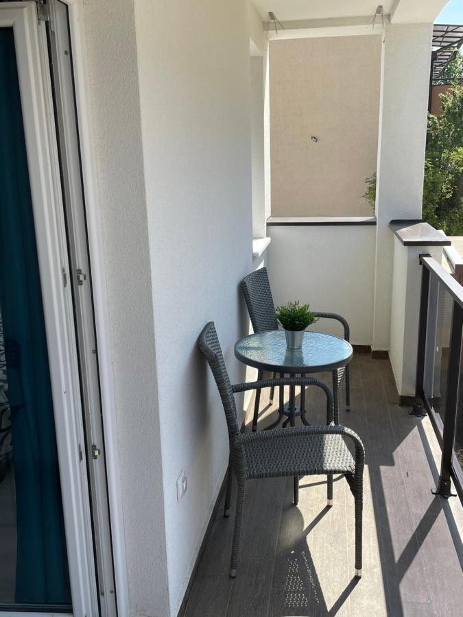 Apartmani Borova 2 Veliko Gradiste Luaran gambar