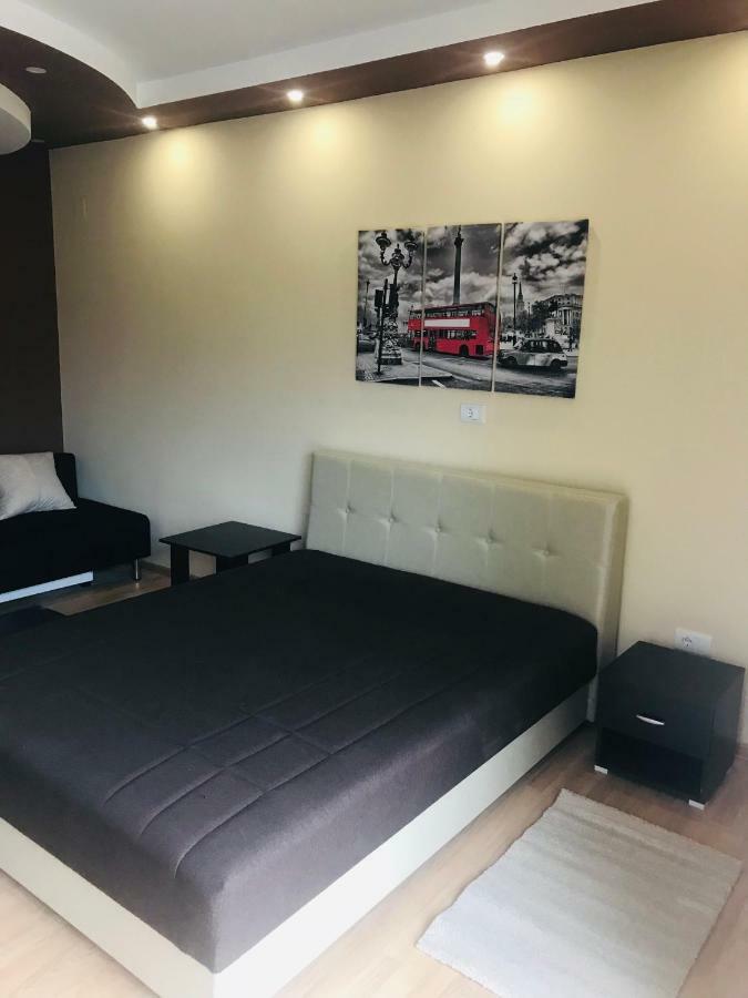 Apartmani Borova 2 Veliko Gradiste Luaran gambar