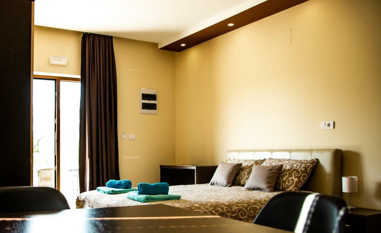 Apartmani Borova 2 Veliko Gradiste Luaran gambar